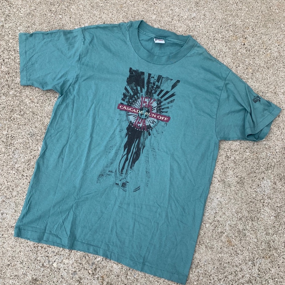 Vintage 90’s Nike Cascade Runoff Grey Tag Shirt